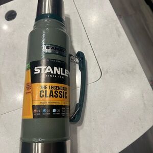 Stanley Green Legendary Classic Bottle